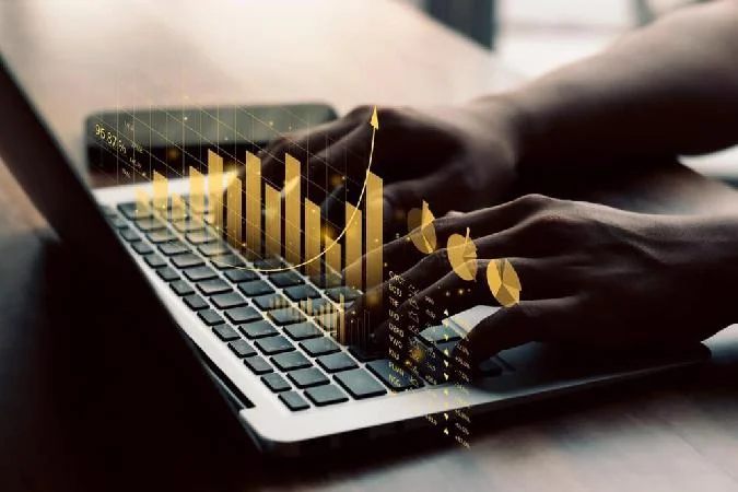 Плата за майнинг биткоина (BTC) взлетела до максимума - более 100 долларов США, когда произошло сокращение вдвое. В результате пользователи, энтузиасты и инвесторы в поисках эффективных альтернатив обращаются к криптовалютам с более низкой комиссией, что потенциально может увеличить спрос на рынке. Blockchain