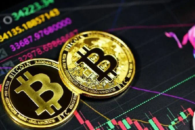 В то время как криптовалютный рынок продолжает испытывать турбулентность, исторические данные указывают на то, что биткоин BTC/USD может быть настроен на значительное ралли. Btc