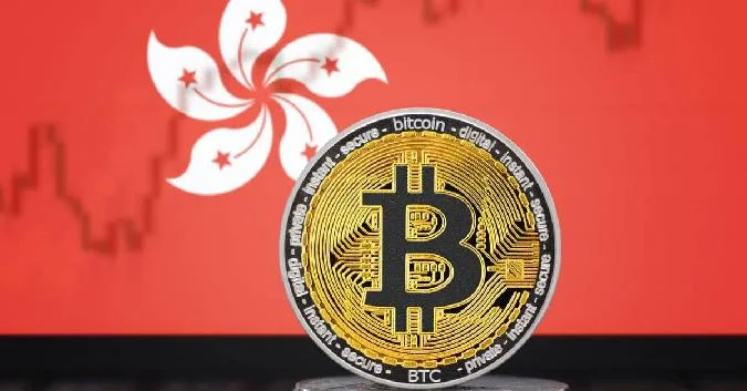 По словам аналитика Bloomberg ETF Эрика Бартунаса, ведущий гонконгский управляющий активами Yong Rong Asset Management вложил значительные средства в Bitcoin Spot ETF. Компания приобрела IBIT Bitcoin Spot ETF за 38 миллионов долларов США, и теперь на него приходится 12 % ее активов. Bitcoin