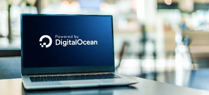 Компания Digital Ocean Holdings (NYSE: DOCN) сообщила об успешном начале 2024 года благодаря значительному росту выручки в первом квартале на 12% по сравнению с предыдущим годом до 185 миллионов долларов США. Этот рост был обусловлен высокими показателями основных облачных сервисов и растущим спросом на платформу искусственного интеллекта. Gns