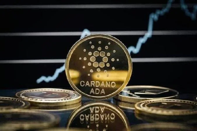 Доверие к Cardano растет. Компания DeFiLlama сообщила об увеличении общей суммы заблокированных средств (TVL) в сети Cardano за последнюю неделю. Кроме того, объем транзакций в сети растет, что свидетельствует о том, что все больше пользователей активно торгуют ADA. Cardano