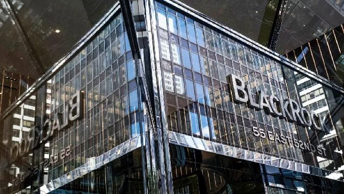 Одиннадцатого января 2024 года фирма BlackRock (NYSE: BLK) представила свой спотовый биржевой фонд (ETF), привязанный к биткоину (BTC). Я живо помню настроения в криптосообществе тогда. . Blackrock
