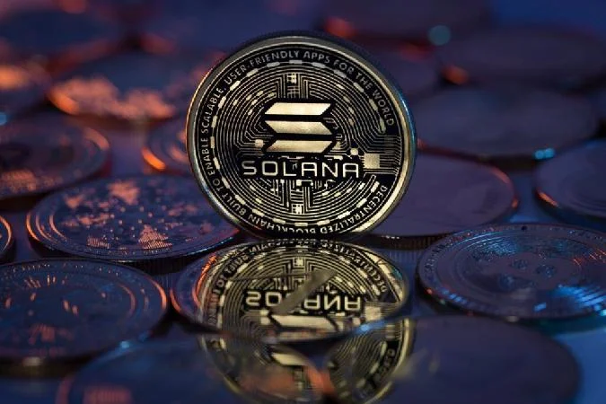 Bitcoin BTC/USD y Ethereum ETH/USD ya han recibido o están a punto de recibir ETF, y según GSR, es probable que Solana siga su ejemplo. Bitcoin