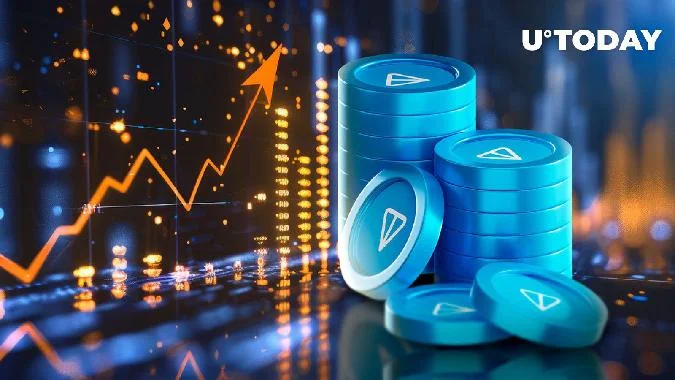 El perfil de volumen muestra una actividad comercial constante, así como un aumento del número de usuarios activos. Esta consistencia en el volumen sugiere que TON necesita un interés sostenido para el crecimiento a largo plazo. Con un Índice de Fuerza Relativa en torno a 58, TON se encuentra en la zona neutral y tiene espacio para crecer antes de sobrecomprarse. Toncoin