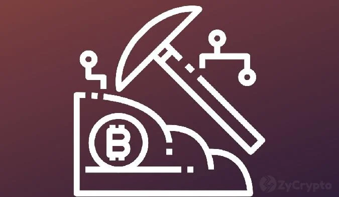Según los datos de blockchain, el afortunado minero procesó el bloque número 867.118 a las 4:18 a.m. ET. El bloque contenía un total de 3.285 transacciones, y el minero recibió 3.329 BTC, o un total de 222.455 dólares, como recompensa por su trabajo. Minero