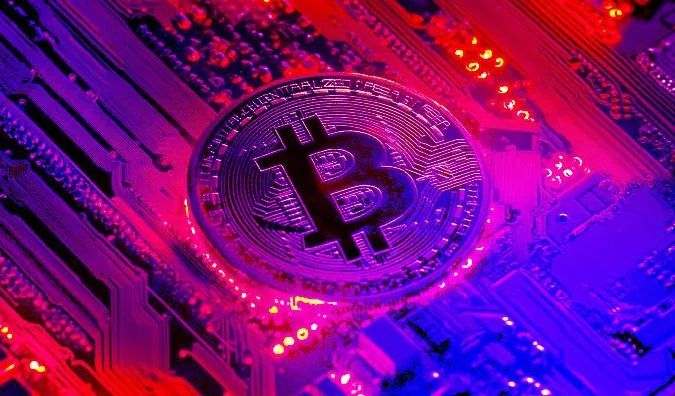 MicroStrategy desvela un nuevo plan de recaudación de capital de 42.000 millones de dólares para comprar más bitcoin (BTC) - The Daily Hodl . Btc