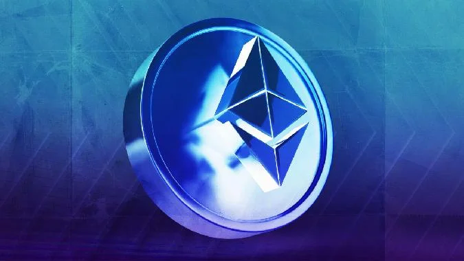 La SEC a reporté sa décision dapprouver ou non la demande du NYSE de coter les options au comptant sur lETF Ethereum. Ethereum
