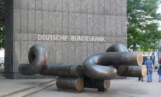 La banque centrale allemande, Deutsche Bundesbank, a rejoint le Project Guardian de Singapour, une initiative mondiale de lAutorité monétaire de Singapour (MAS) visant à moderniser les marchés financiers par le biais de la tokenisation des actifs. Blockchain
