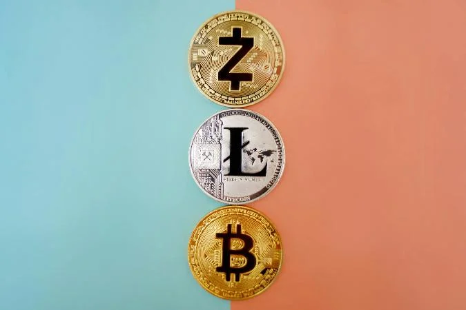 关于比特币：比特币最有趣的一点是，它吸引了年轻人和那些没有参与市场的人......% . Bitcoin