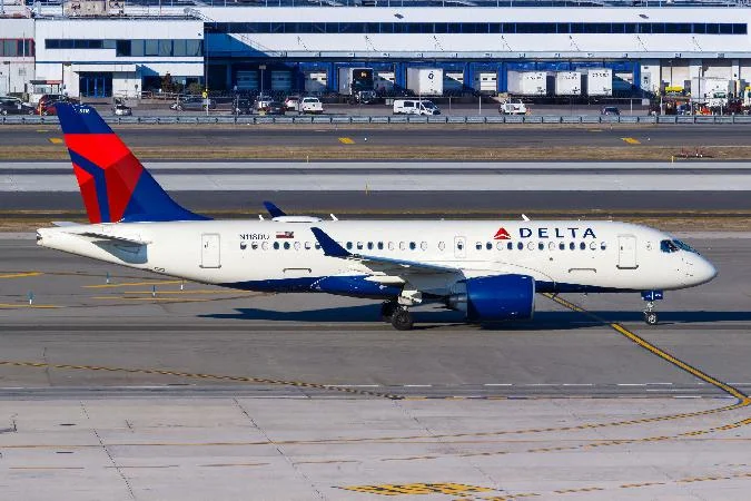 Delta Air Lines prévoit des bénéfices de 7,35 dollars pour 2025 - Tokenist . Actifs numériques