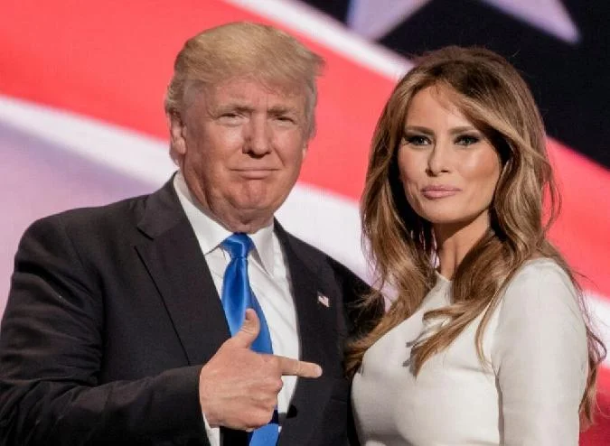 Der offizielle Memecoin von Präsident Donald Trump und seiner Frau Melania Trump ist zusammengebrochen und hat das Vermögen von Milliarden von Anlegern vernichtet Der offizielle Memecoin von Präsident Donald Trump und seiner Frau Melania Trump stürzte am Montag ab, da die Kryptowährung in der Antrittsrede des Präsidenten nicht erwähnt wurde. Token