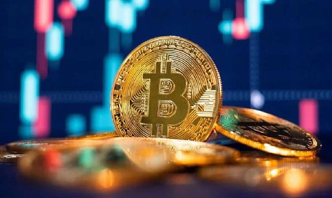 In einem Interview mit FOX Business betonte Hynes die Offenheit der aktuellen Regierung für neue Konzepte.  . Bitcoin