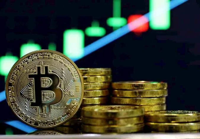Биткоин (BTC), возможно, стоит на пороге важного технического прорыва, который может случиться уже на этой неделе, потенциально нацеливаясь на рекордные $135 000. . Bitcoin