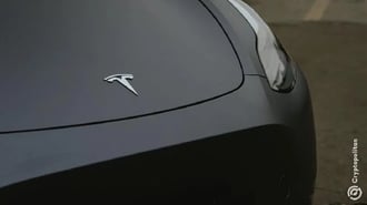 Tesla, durgun satışları artırmak için eski Lamborghini Hindistan şefi Sharad Agarwalı temsilcilik ofisi başkanı olarak işe aldı. . Tesla