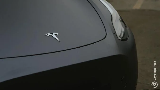 Tesla a lancé une Model 3 plus abordable sur le marché européen, avec des prix commençant à 37 970 euros en Allemagne et une autonomie de plus de 300 miles, dans une tentative de contrer la baisse des ventes. Tesla