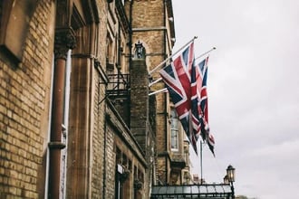 Le gouvernement britannique a annoncé le 15 décembre 2025 que les monnaies numériques seront pleinement intégrées dans la législation existante sur les services financiers dici octobre 2027, ce qui signifie des ajustements significatifs à la supervision de ce domaine. . Actifs numériques