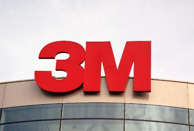 3M Corporation (NYSE : MMM) a publié dexcellents résultats financiers pour le quatrième trimestre 2025, battant les prévisions des analystes. Le bénéfice par action (BPA) modifié sest élevé à 1,83 $, contre des attentes de 1,80 $. Actifs numériques