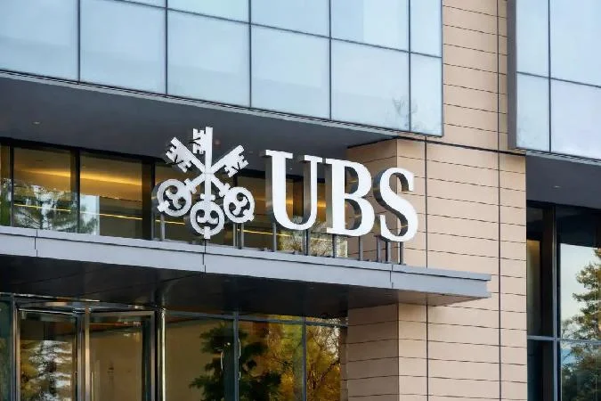 Le bitcoin prend systématiquement la place dun actif que les institutions financières sont censées maîtriser, contrôler et fournir à leurs clients. En conséquence, les régulateurs ont également modifié leur approche. . Bitcoin