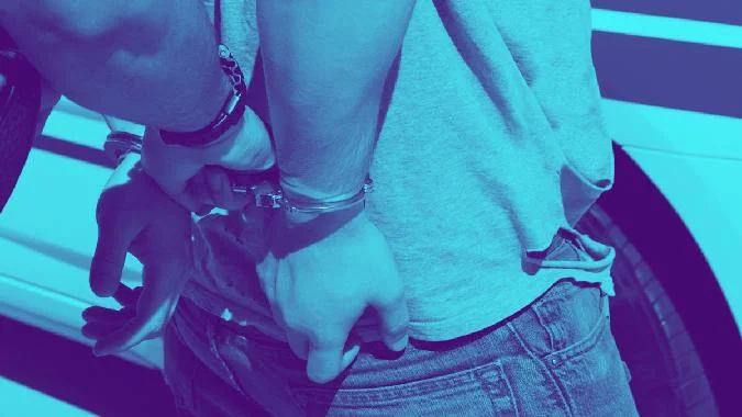 Il est soupçonné dêtre à la tête dun important syndicat international de trafiquants de drogue qui, selon laccusation, utilisait des crypto-monnaies, notamment des stablecoins, pour transférer et blanchir les bénéfices tirés de la cocaïne. Ont