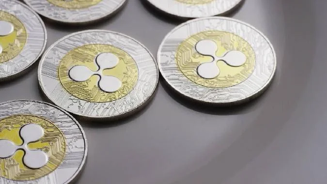 Patrick L. Riley, que agora atua como observador de mercado nas redes sociais, publicou sua visão do futuro sem apoiá-la com evidências ou datas específicas. . Xrp