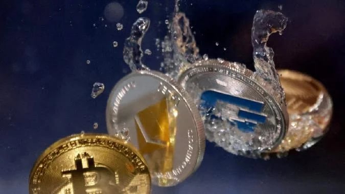 Las criptodivisas se basan en una nueva tecnología, y mucha gente no se da cuenta de ello. Como resultado, pueden creer erróneamente que se trata de dinero utilizado por delincuentes o estafadores. Bitcoin