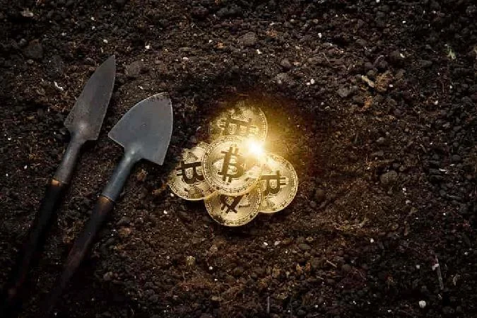 Los mineros de Bitcoin (BTC) siguen rindiéndose mientras el hashrate de la red experimenta su mayor caída desde 2022. En los últimos meses, la actividad de los mineros ha comenzado a mostrar signos de capitulación, poniendo en peligro la seguridad de la criptodivisa. Bitcoin