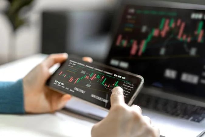 Whale verwendete dann DAI im Wert von 34 Millionen Dollar, um die gleiche Menge an Circle USD (USDC) an der dezentralen Börse 1inch (1INCH) zu erhalten, 0xEd0C hinterlegt an einer von Binance kontrollierten Adresse. Eth