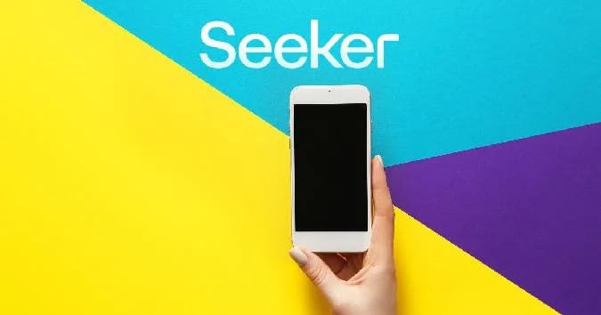 En primer lugar, el Solana Seeker es más ligero y más brillante que otros dispositivos, por lo que es más fácil de usar y más visible en todas las condiciones de iluminación. Solana