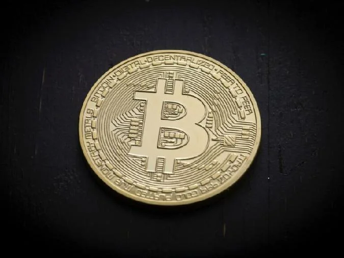 Según un informe reciente de Josh OSullivan para Cointelegraph, el ex ministro de Finanzas chino Lu Jiwei instó a China a vigilar de cerca los desarrollos de las criptomonedas en el Foro de Economistas Jefes Tsinghua Wudaxiao 2024 en Pekín. Bitcoin