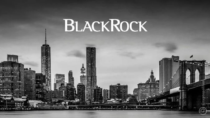 En este post. Larry Fink ha criticado la decisión de China de estrechar lazos con Rusia, afirmando que el país está apoyando a sus enemigos. Blackrock