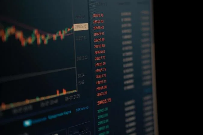 Según el anfitrión de CryptosRus George Tang, el mercado de criptodivisas está a punto de un punto de inflexión significativo. Criptodivisas