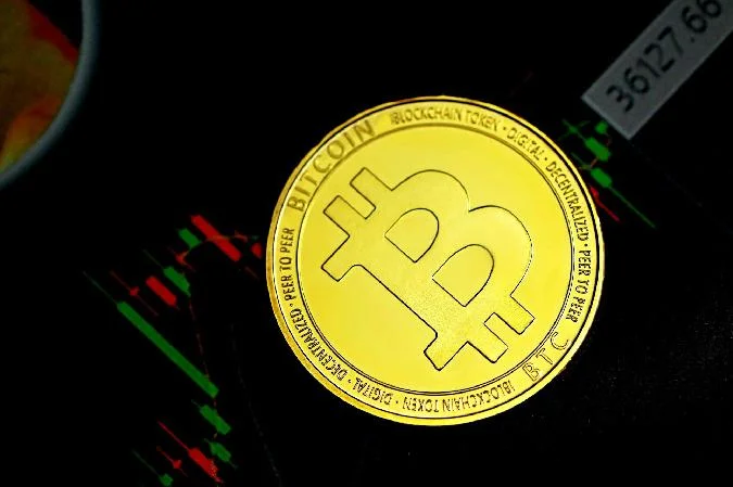 Peterson est lauteur dun article largement discuté intitulé Metcalfes Law as a Model of Bitcoin Value, qui utilise la loi pour prédire la trajectoire du prix du bitcoin. M. Bitcoin