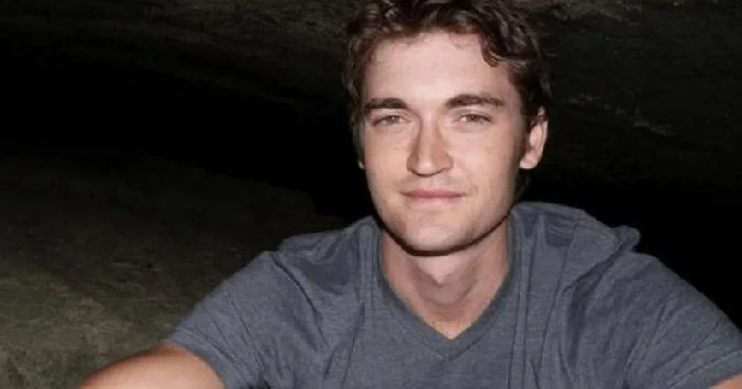 Präsident Donald Trump hat Ross Ulbricht, den Gründer der berüchtigten Handelsplattform Silk Road, begnadigt. Mit dieser Entscheidung, die zwar später als erwartet getroffen wurde, erfüllt Präsident Trump ein wichtiges Versprechen, das er während seines Wahlkampfes gegeben hatte. Kryptowährungen