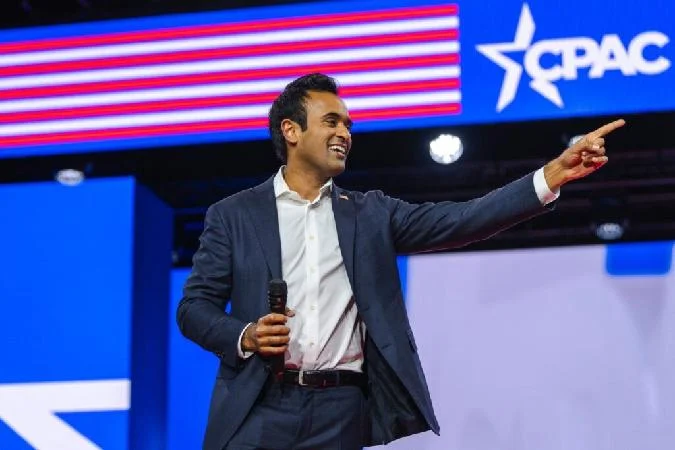 BitcoinFriendly Vivek Ramaswamy kündigt seine Kandidatur zum Gouverneur von Ohio an und erhält Trumps volle Unterstützung: Jung, stark und klug Interessanterweise vermied Ramaswamy die Erwähnung des Department of Government Efficiency (DOGE). Department of Government Efficiency (DOGE), und vermied es, es zu erwähnen. Doge