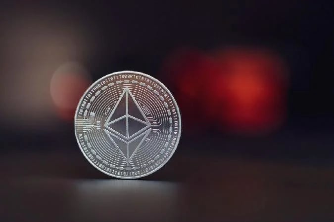 Am 11. März reichte die Börse Cboe BZX bei der US Securities and Exchange Commission (SEC) einen Antrag ein, um dem Ethereum Spot Exchange Traded Fund (ETF) von Fidelity zu erlauben, auf seine Ether-Assets zu wetten. Fidelity