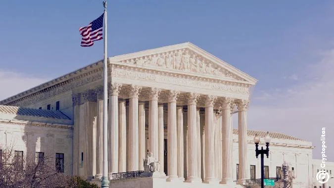 Le président de la Cour suprême, John Roberts, a rédigé la décision, tandis que les juges Clarence Thomas, Samuel Alito et Brett Kavanaugh ont exprimé leur désaccord. Dent