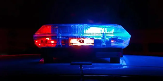 Bu olay, büyük miktarlarda bitcoinlerin kendi kendine depolanmasını içeren tuhaf bir güvenlik açığını göstermektedir. Polis