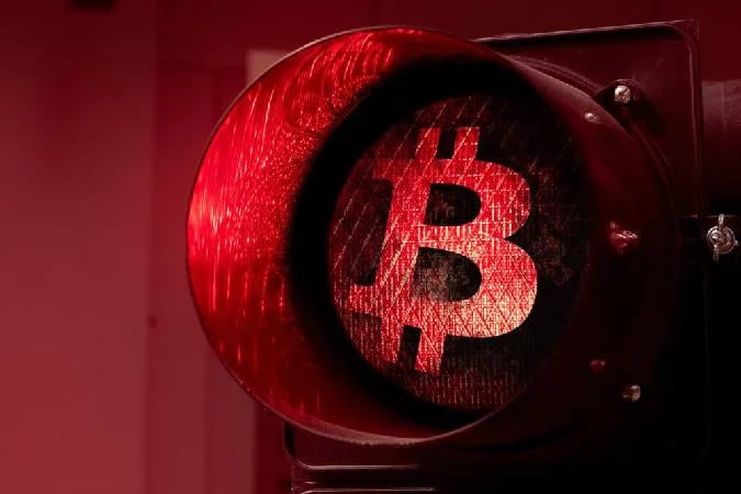 En la edición del 30 de mayo de  Casual Friday, los respetados operadores de criptomonedas Cred y DonAlt dijeron que el cierre mensual del precio de bitcoin es crucial ya que el activo se acercó a una zona de resistencia mensual en el rango de $82,000-$83,000. . Bitcoin